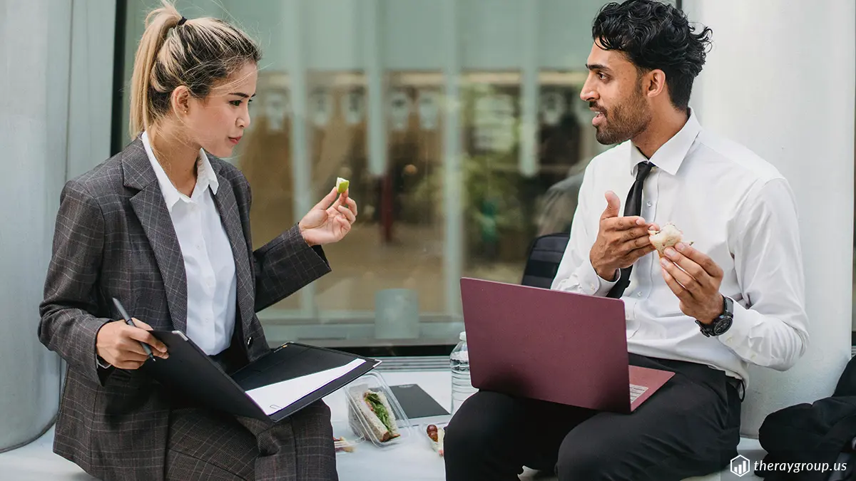 Fractional Controller and Fractional CFO Difference | The Ray Group
